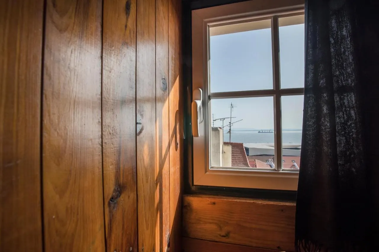 Alfama Apartment Lisboa 0*,  Portugália